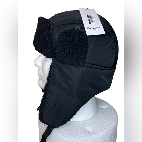 **CLEARANCE** GOODFELLOW & CO - Men’s Trapper Hat. - Picture 2 of 7